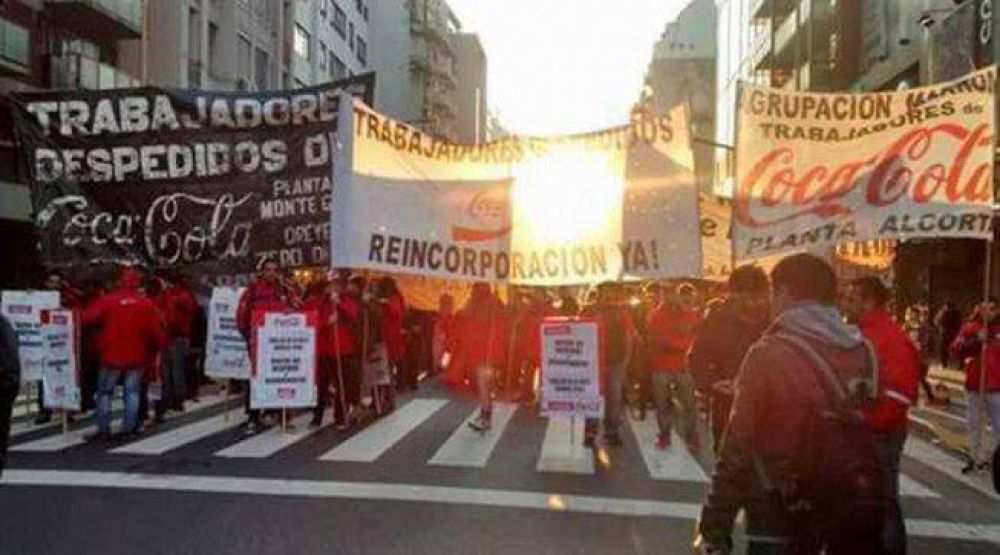 7M: trabajadores de Coca-Cola marchan con el sindicalismo combativo
