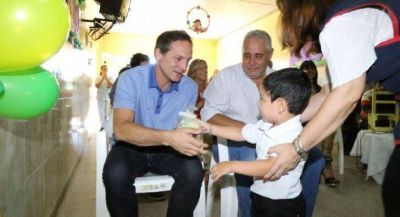Camau y R�os reforzaron compromiso conjunto para una mejor educaci�n