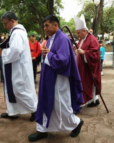 Nueva parroquia y nuevos p�rrocos en Jujuy