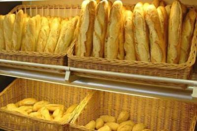 A comer galletitas de agua: aumenta el precio del pan en Salta
