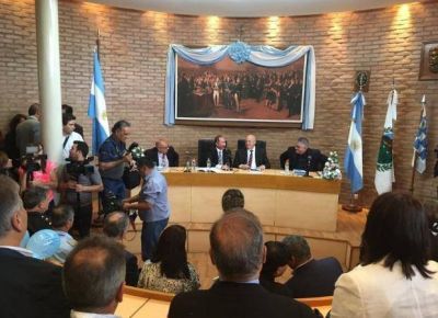 Municipales de Villa Mercedes recibir�n sueldos como en la provincia