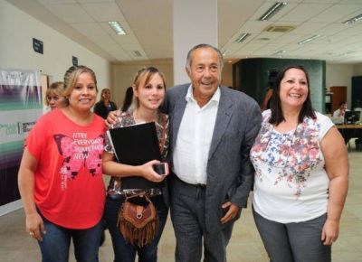 Adolfo inst� a las mujeres puntanas a participar del paro y hacer notar su reclamo