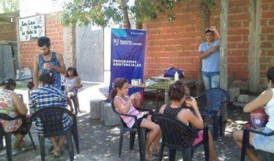 Contin�an los operativos de control sanitario en los barrios