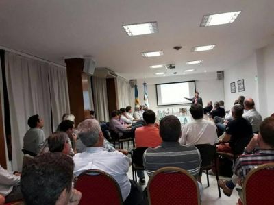Hay gran expectativa de la Usina en avanzar con los empresarios en el proyecto del Parque E�lico