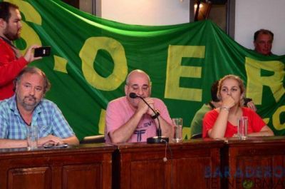 De Vincenzo: �Por m�s que me cruce con las pol�ticas nacionales yo estoy con los trabajados�