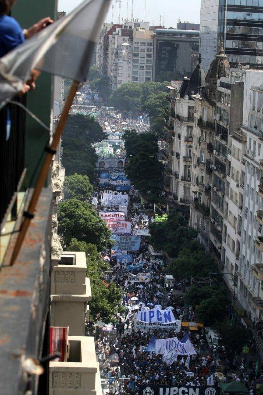 El sindicalismo lider� la movilizaci�n en las calles de Bah�a Blanca