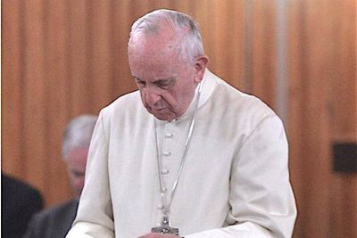 El Papa realiz� el segundo d�a de los ejercicios espirituales