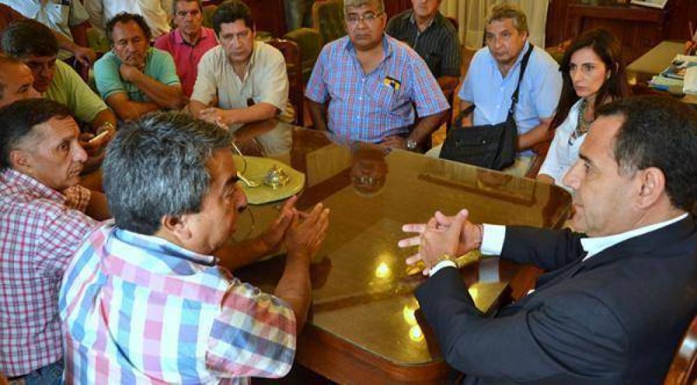La Provincia inici las negociaciones salariales con los gremios de UPCN y ATE