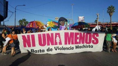 D�a de la mujer: la marcha por las calles de Capital convoc� unas 5.000 personas