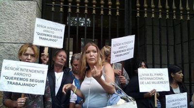 Encadenadas en el municipio piden mantener su trabajo