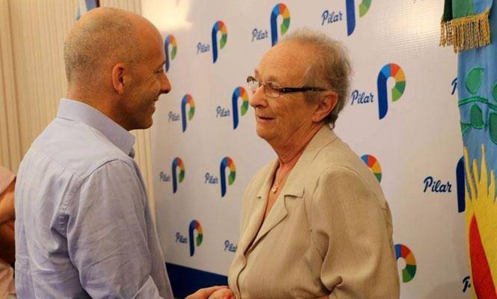 El intendente Ducot� homenaje� a las mujeres en su d�a