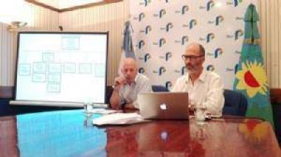Ducot� present� su nuevo gabinete con eje en los servicios