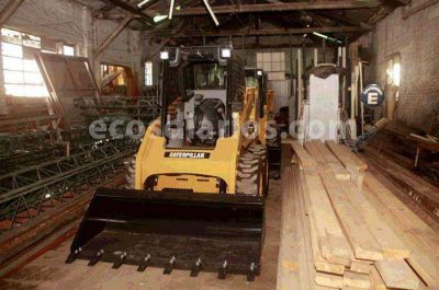 Comenzaron a llegar las maquinas viales compradas con un cr�dito