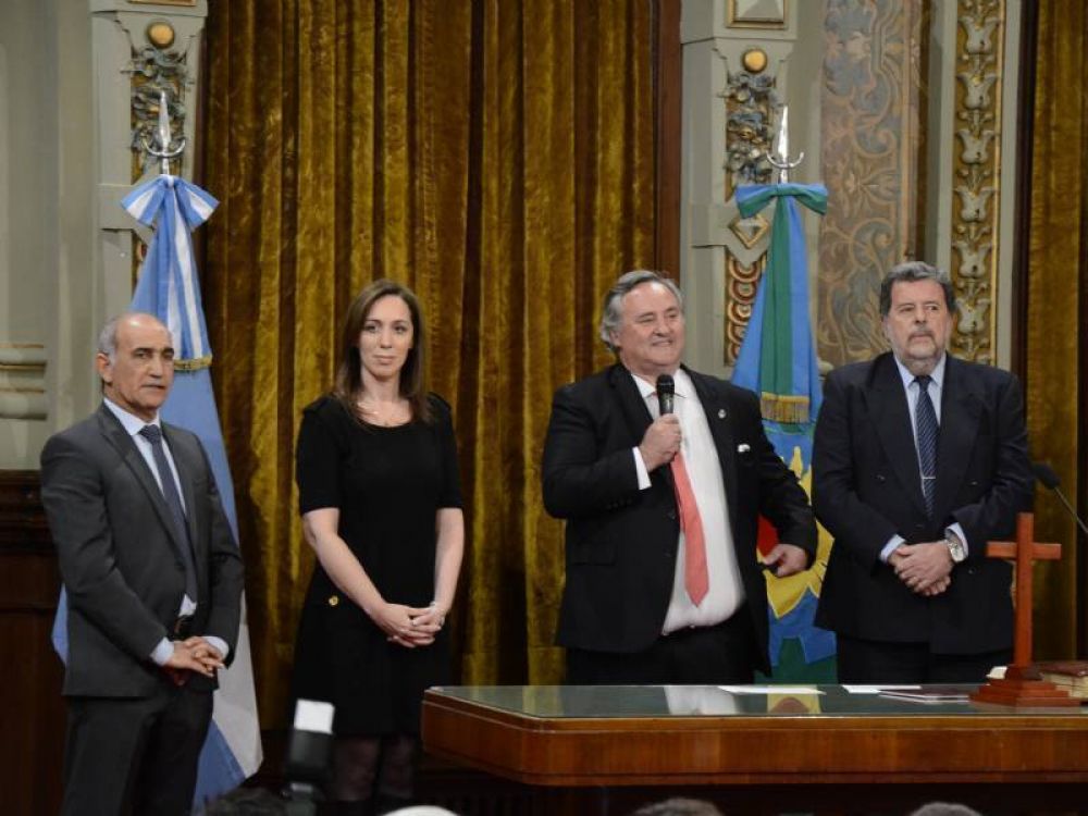 A contramano de Macri, De la Torre agreg 35 feriados bancarios en la provincia de Buenos Aires