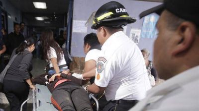 En el D�a de la Mujer, al menos 21 adolescentes murieron por un incendio en un centro de menores de Guatemala