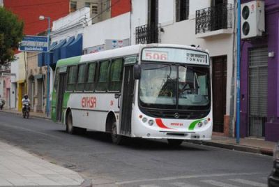 Rige el paro de colectivos y complican la vida de miles de nicole�os