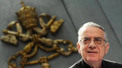 �Extra�o testimonio de amistad el de Negri por Benedicto�