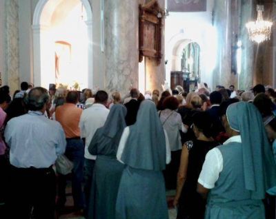 El Card. Poli presidi la primera fiesta litrgica de la beata Mama Antula