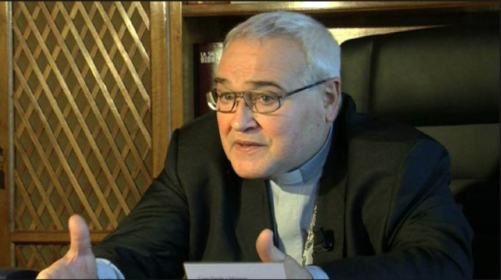 Calificado arzobispo dice que hubo un complot para que Benedicto XVI renunciara