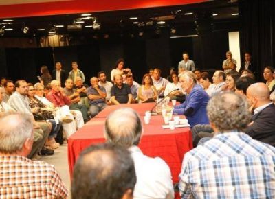 El Gobierno trabajar� con los gremios para reactivar las f�bricas cerradas