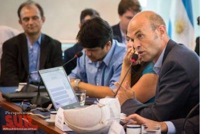 Dietrich: Por ahora no va a haber variaciones en la tarifa del transporte p�blico