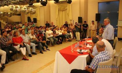 Convenci�n radical: cr�ticas a R�os-Camau, y arenga de Colombi para ganar en Capital