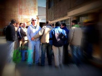 Dario Gonz�lez: �hemos cobrado solo $15000 desde que cerr� Germaiz hace un a�o�