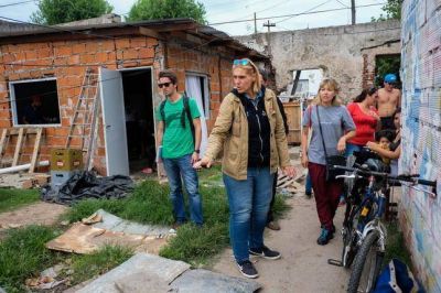 Baragiola tramita ayuda para los afectados del voraz incendio