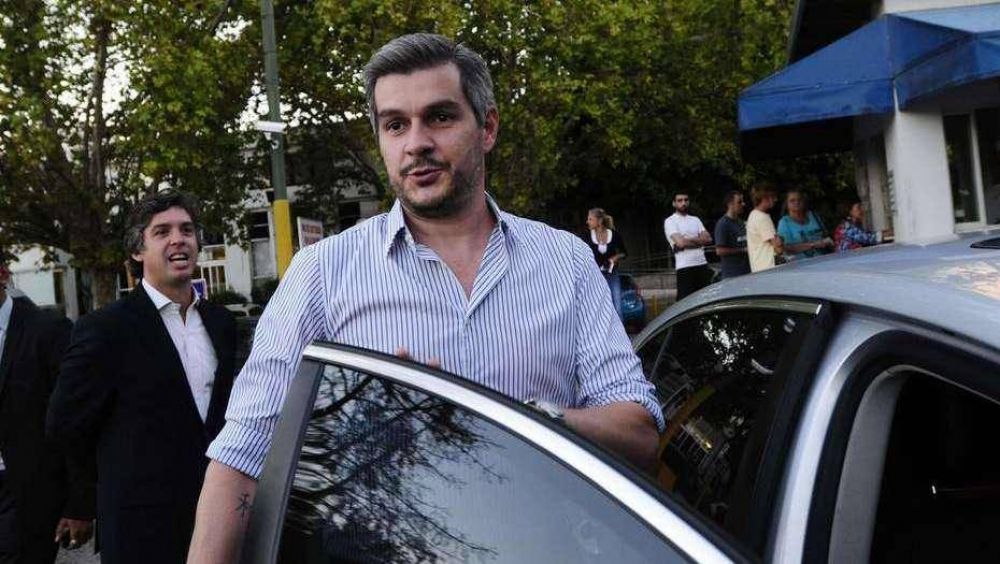 Para Marcos Pe�a, los paros docentes contin�an por una 