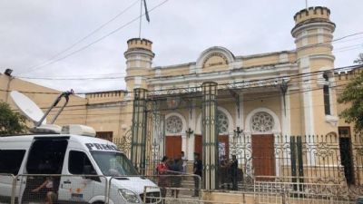 Salta dice presente en la audiencia p�blica por el aumento de tarifas del gas