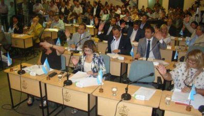 Concejales insisten en sancionar a Sesma y piden intervenci�n del viceintendente