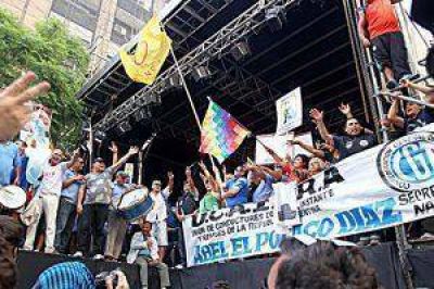 Aumenta la preocupaci�n en los sindicatos por la situaci�n econ�mica y social en la ciudad