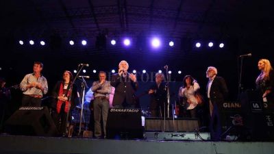 Lifschitz particip� de la 1� Fiesta Nacional de la M�sica de la Costa Santafesina