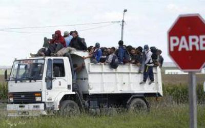 Indio en Olavarr�a: El traslado ilegal de personas en camiones de basura que propuso Galli