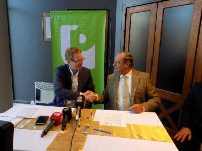Firmaron convenio por microcr�ditos con el Banco Provincia