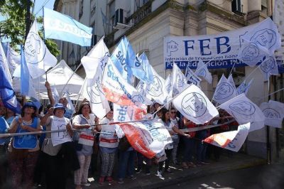 El conflicto docente sin fin: ahora se extiende a los alumnos secundarios