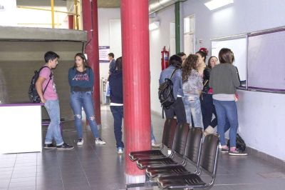 En la UNNOBA, crece el promedio de graduados: casi el 35% de los inscriptos termina la carrera
