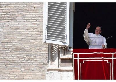 �ngelus del Papa: el Se�or nos indica hacia d�nde lleva la cruz