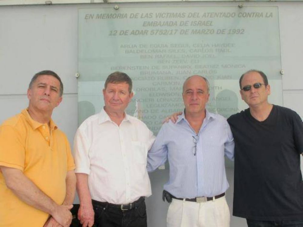 Atentado/Embajada. A 25 a�os, embajador Carmon: �Parte de la lucha contra el terrorismo es atrapar a los culpables�