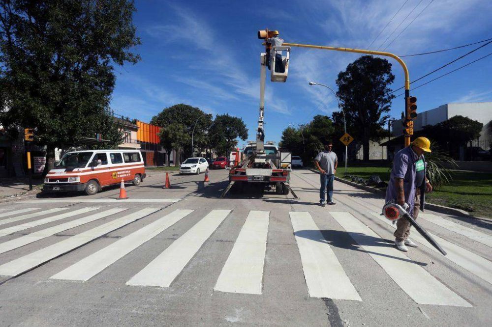 Inauguraron semforos y sendas peatonales en Libertad y Juncal