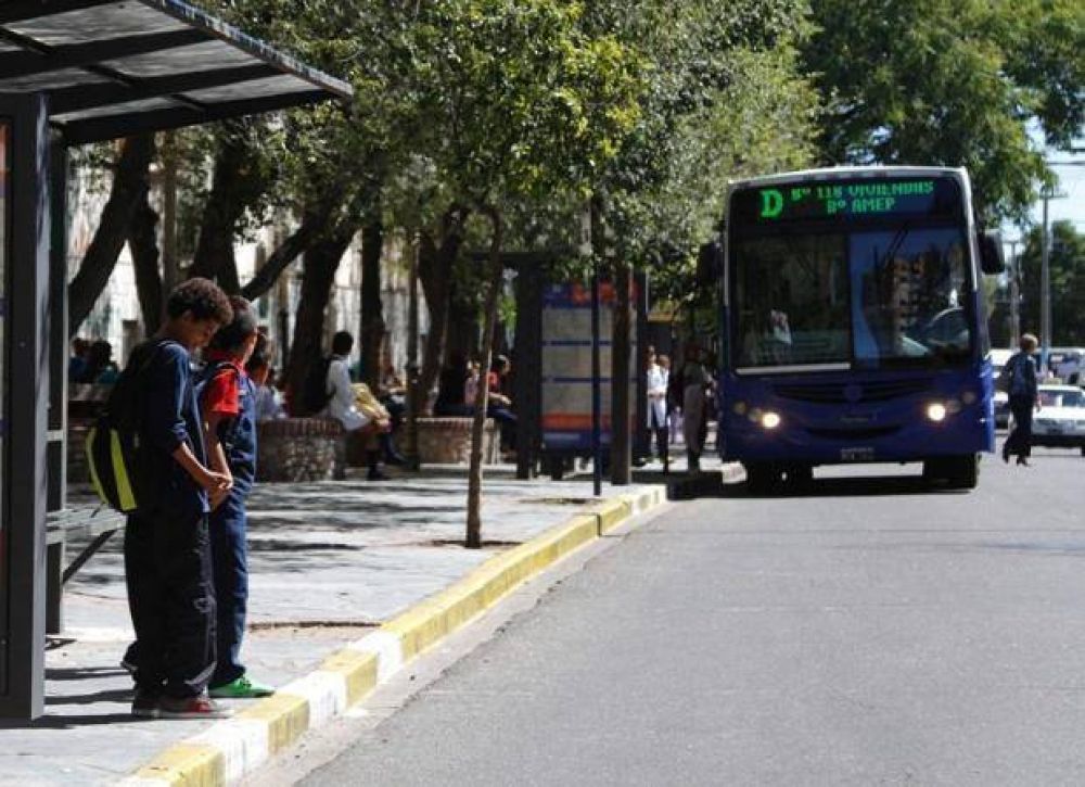 Transpuntano: los alumnos ya pueden tramitar el boleto estudiantil gratuito