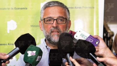 Conflicto docente: auditan escuela por escuela
