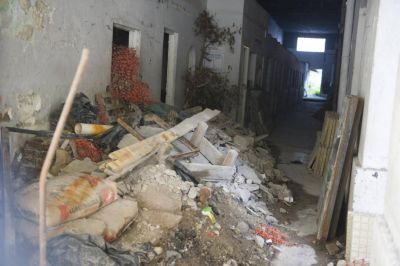 La ex Direcci�n de Tr�nsito es un basural en pleno centro