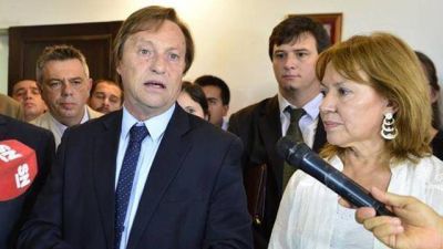 Osuna cruz� a Varisco con una carta abierta 
