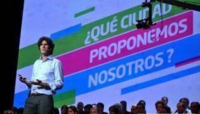 El futuro ya lleg�: Lousteau cada vez m�s lejos de Macri
