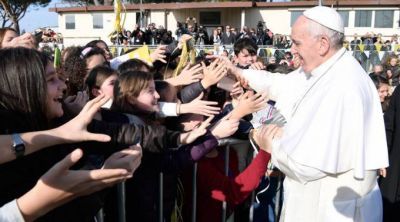 El Papa recuerda: Quien es chismoso destruye porque hace el mal a escondidas