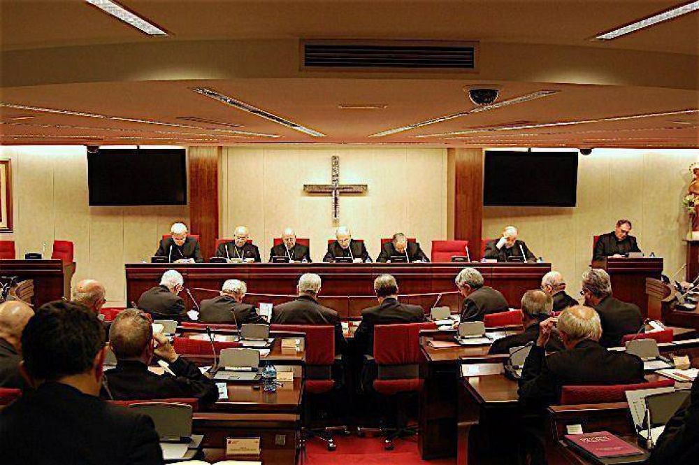 La Conferencia Episcopal Espa�ola reelige presidente al cardenal Bl�zquez