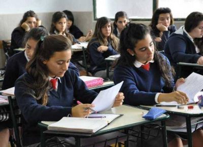 Las escuelas privadas subieron sus cuotas un 25 por ciento