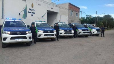 Ya est�n en Luj�n los cinco nuevos patrulleros