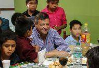 Peppo viaja a Asunci�n por el puente fronterizo